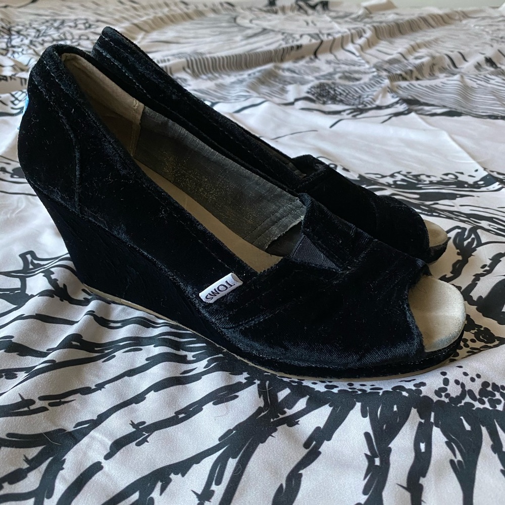 Black Tom’s Wedges Velvet Size 8 Gently Worn